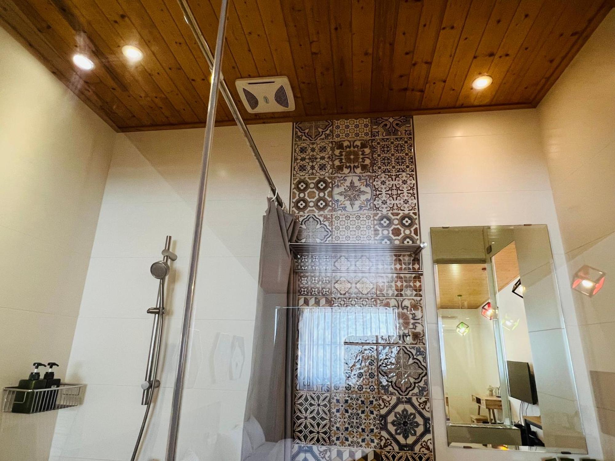 Canal Walk Inn تاينان المظهر الخارجي الصورة