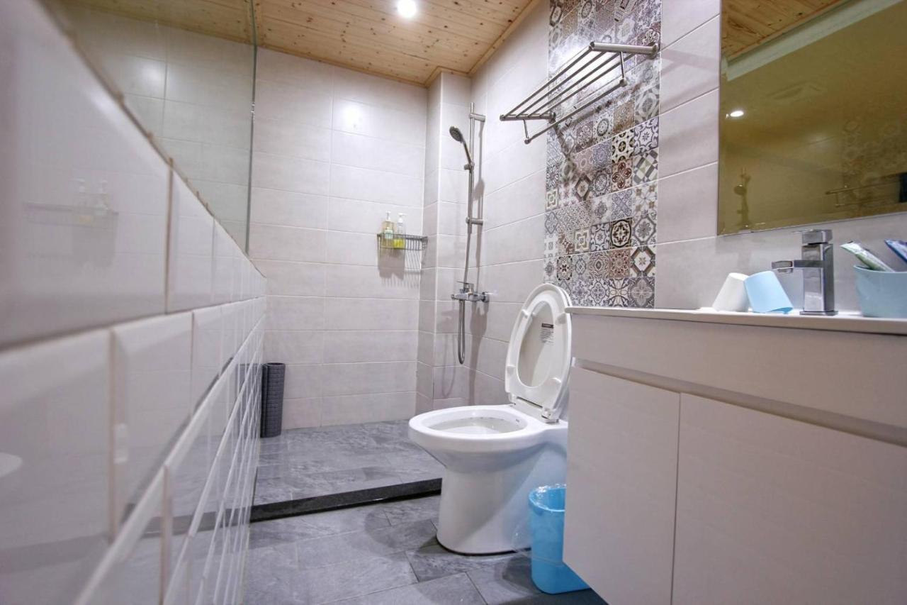 Canal Walk Inn تاينان المظهر الخارجي الصورة